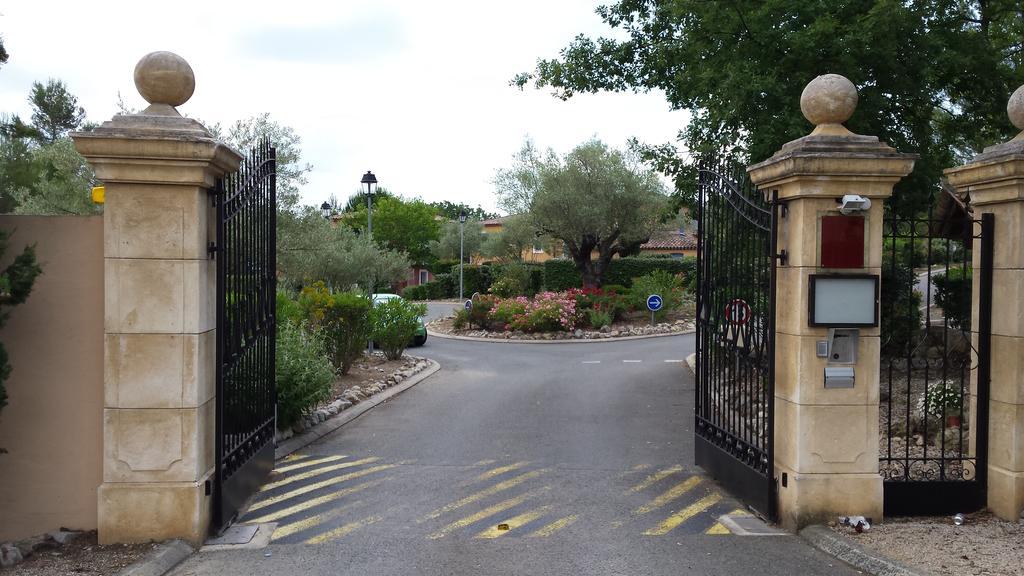 Provencal House In Fayence With Pool & Indoor Spa Esterno foto